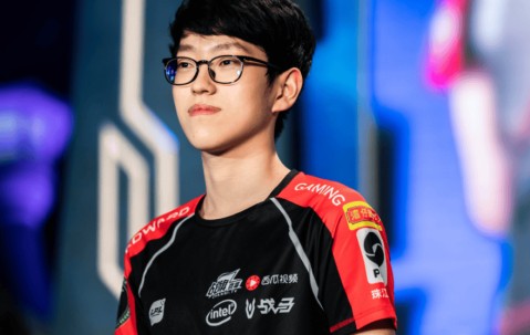 星空体育-Scout在C9比赛中突破纪录，赛事规则更新引发热议！的简单介绍