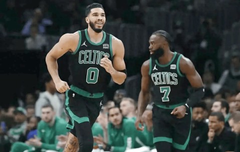 XINGKONG-包含塔图姆迎来十二赛季高光表现，掘金球迷沸腾！的词条