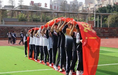 星空体育-都灵赛后队长鼓劲，志在全明星赛名次提升，赛场秩序良好，资深球员宣示担当(lol历届s赛冠军一览表)