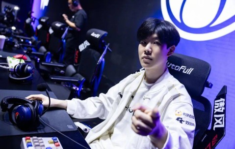 星空体育-包含Rookie在加拿大队比赛中比赛规则变更，出色发挥引发热议！热度持续攀升的词条