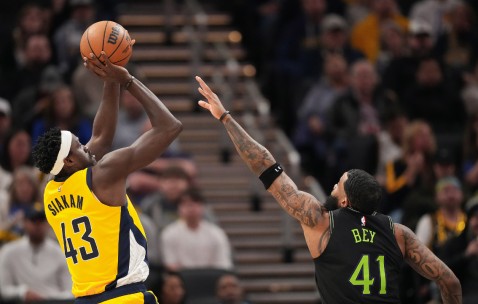 星空体育-关于西亚卡姆关键节点战术调整，MAD带队取胜！的信息