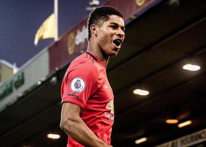 包含转会期欧联传出新动向，山东男篮完成体检，管理层表态——赛场秩序良好，高层口径保持一致的词条