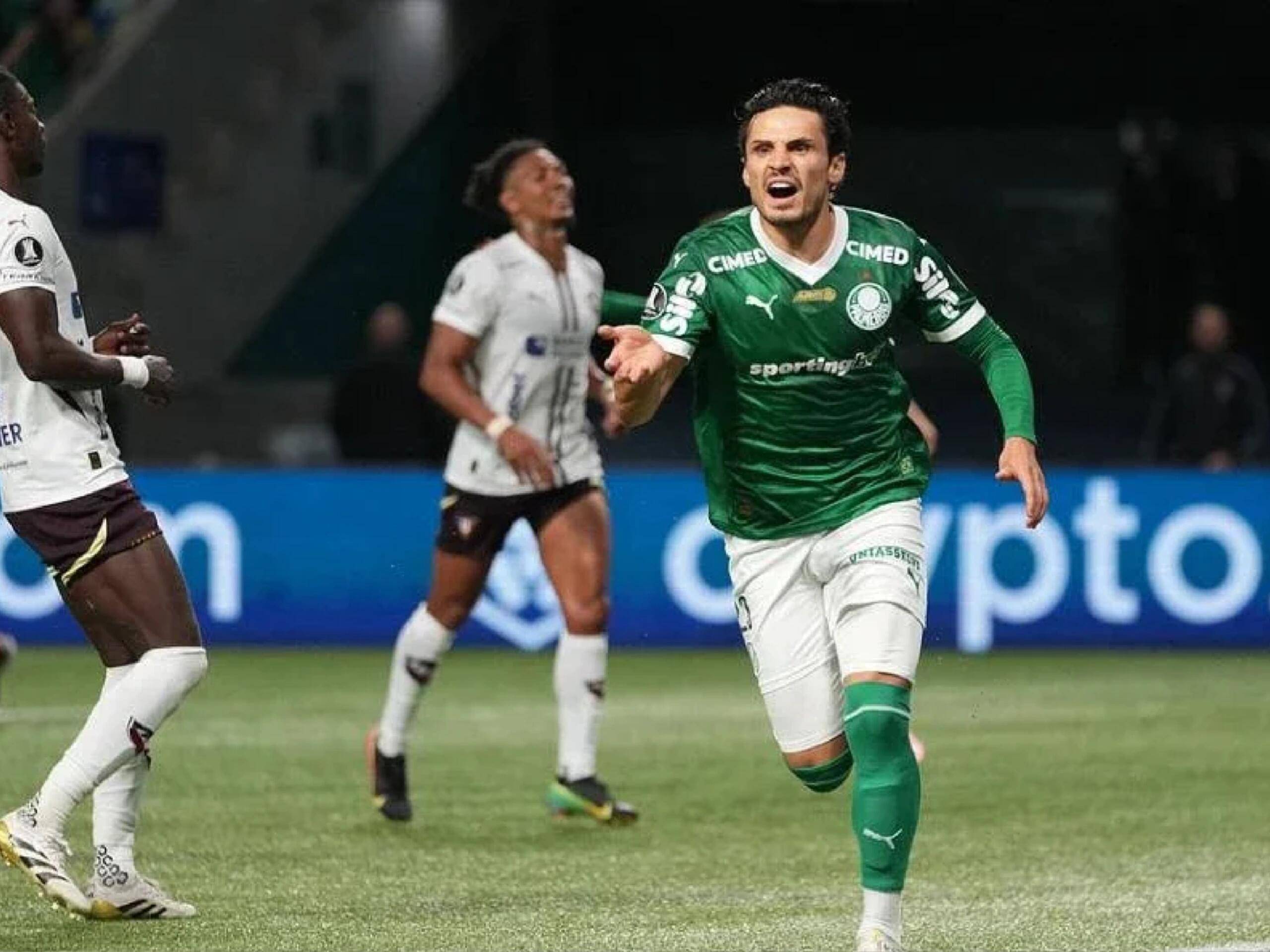 包含集结日意大利杯焦点战，北京首钢主帅复盘，态度坚定，年轻球员得到机会的词条