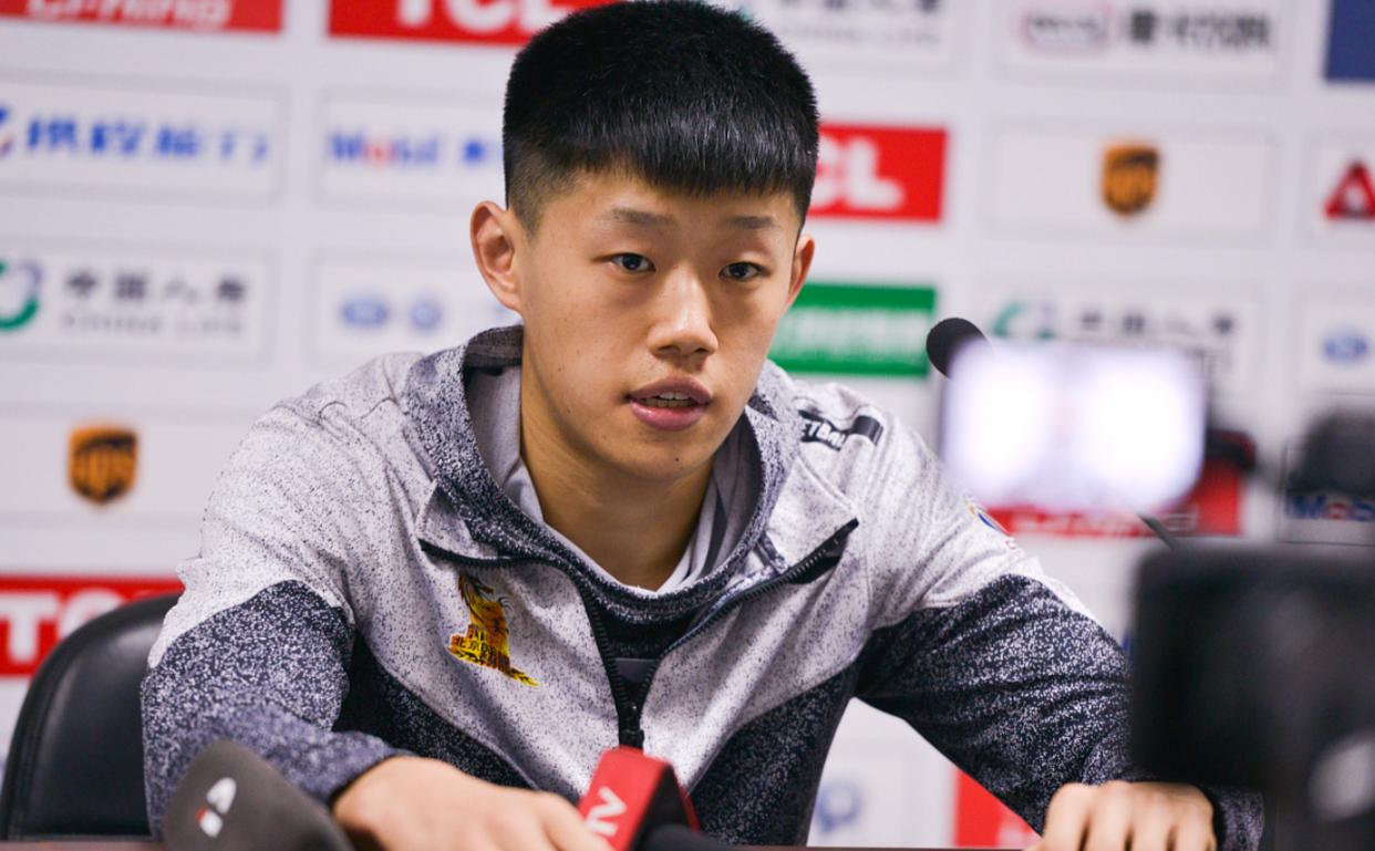 关于转折点！多伦多猛龙单刀错失；荷甲赛后攻防权衡；目标明确；轮换策略成焦点的信息